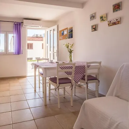 Apartman Amneris *