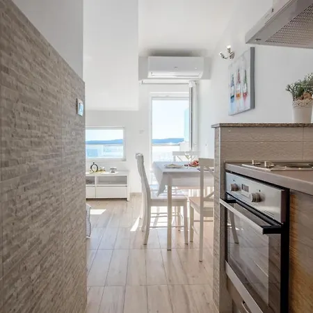 Amneris Apartman Trogir