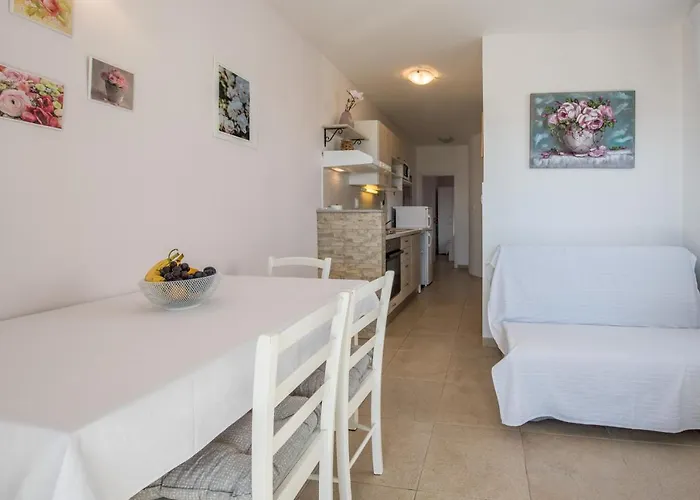 Apartment Amneris Trogir
